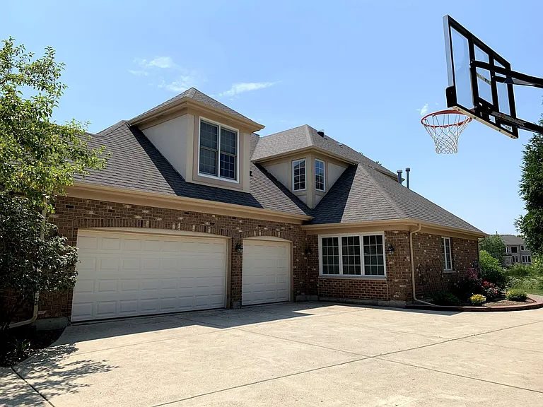 1438 Butler Ct — Photo 4