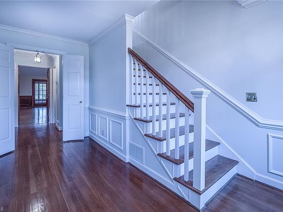 4th image of 5 Kenbridge Ct
