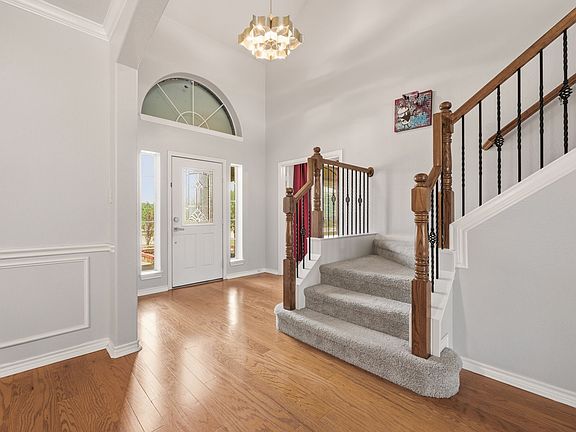 3rd image of 1080 Estates Dr