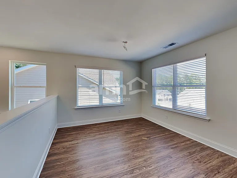 1200 Ashlyn Ct — Photo 9