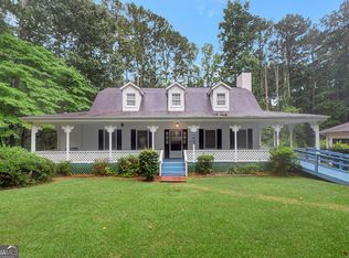 155 Pine Tree Dr, Fayetteville, GA 30214
