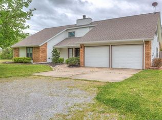 308 Cottonwood Rd, Pryor, OK 74361