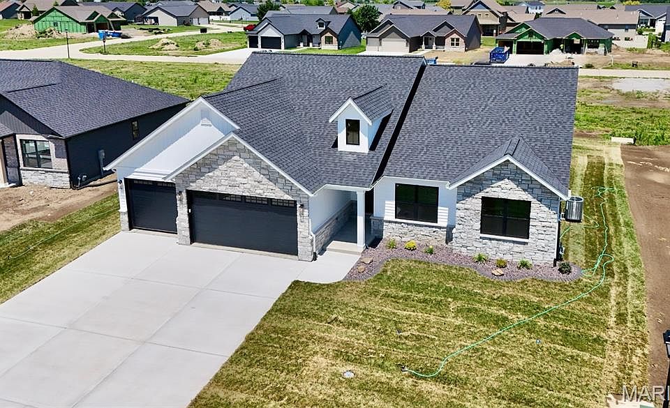 1st image of 308 Rumsfeld Dr