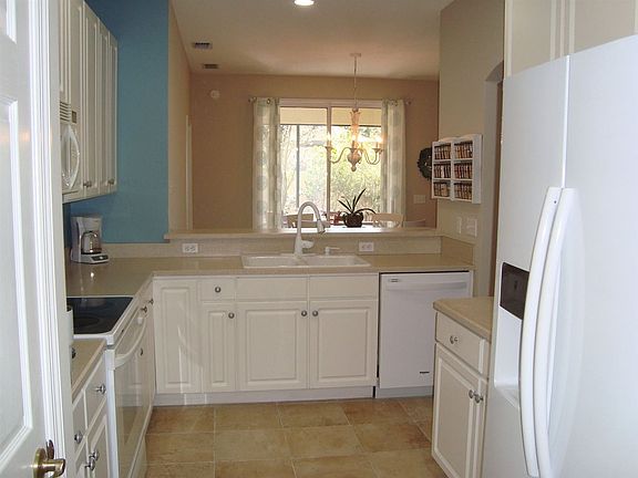 4th image of 1437 Stockbridge Ln
