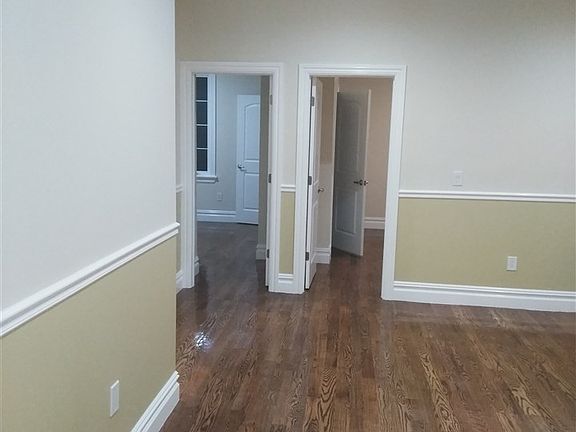 5th image of 63 Washington Ave #2