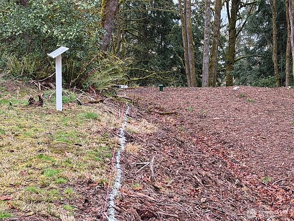 5th image of 17680 Hallman Road NW