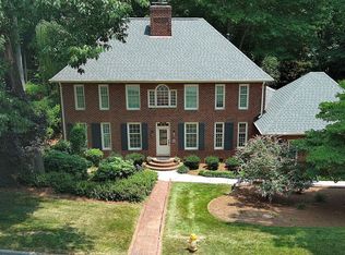 2221 Weybridge Dr, Raleigh, NC 27615