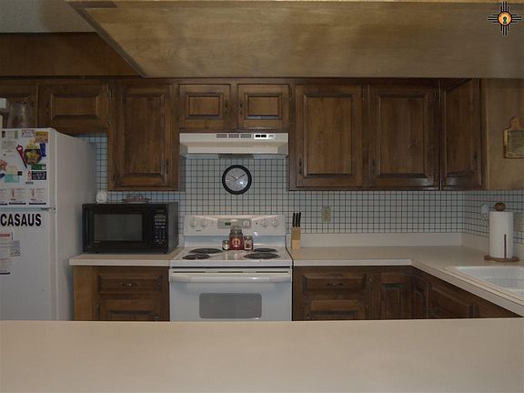 4th image of 418 W Cochiti Ave