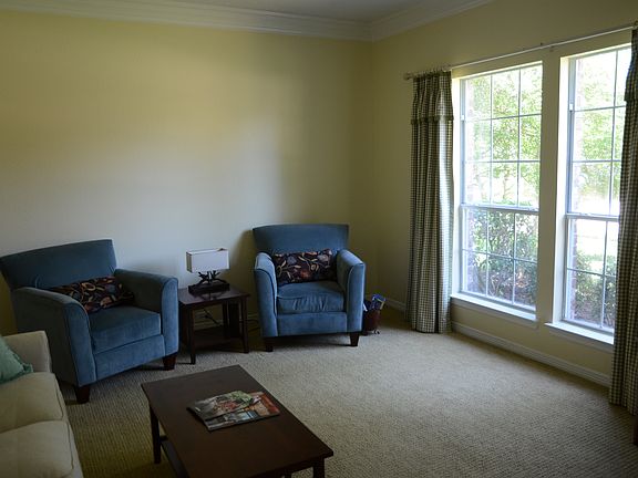 5th image of 586 Harrison Hill Ct