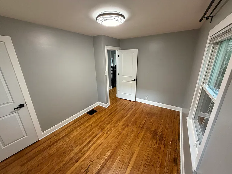 2738 Allegheny Ave — Photo 19