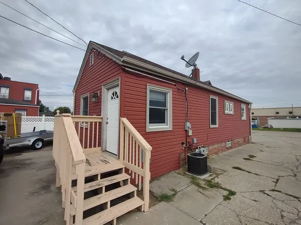 37939 Vine St, Willoughby, OH 44094