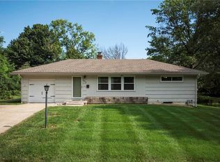 10412 E 69th Ter, Raytown, MO 64133