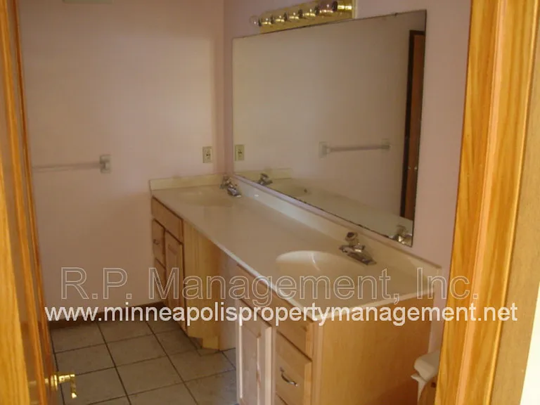 14345 Bedford Dr — Photo 14