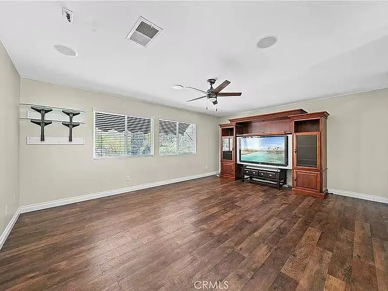 39647 Dartanian Pl — Photo 29