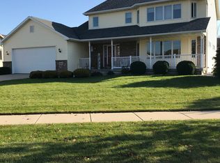 404 Skyview Dr, Waunakee, WI 53597