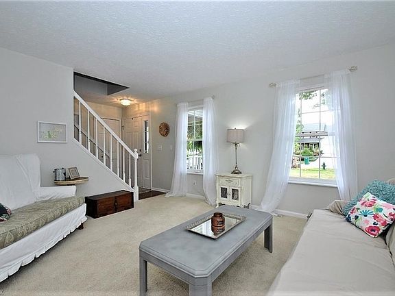 3rd image of 10366 Sandalwood Dr