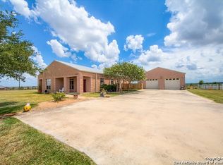 6643 N Graytown Rd, Converse, TX 78109