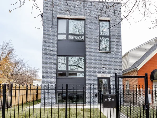 3822 W Huron St #1, Chicago, IL 60624
