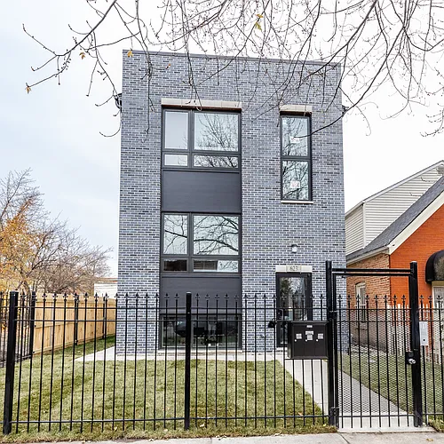 3822 W Huron St #1 Photo 1
