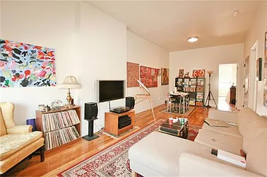 Rented by R New York