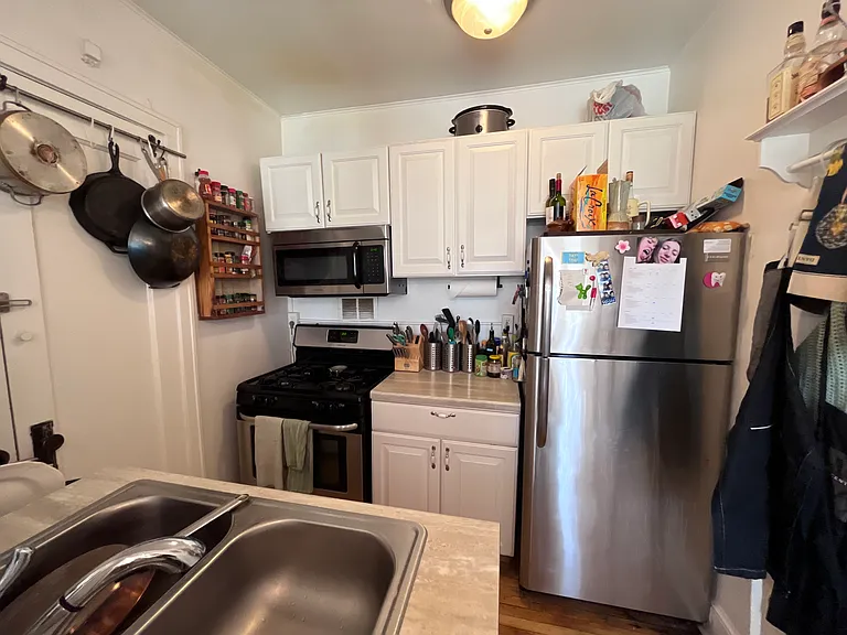2517 Bryant Ave S #202 — Photo 5