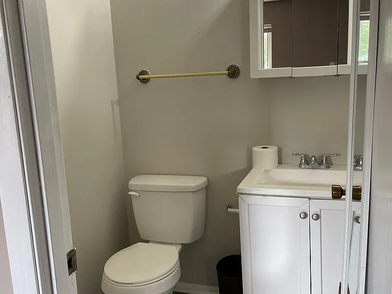 1410 Forest Ln — Photo 16