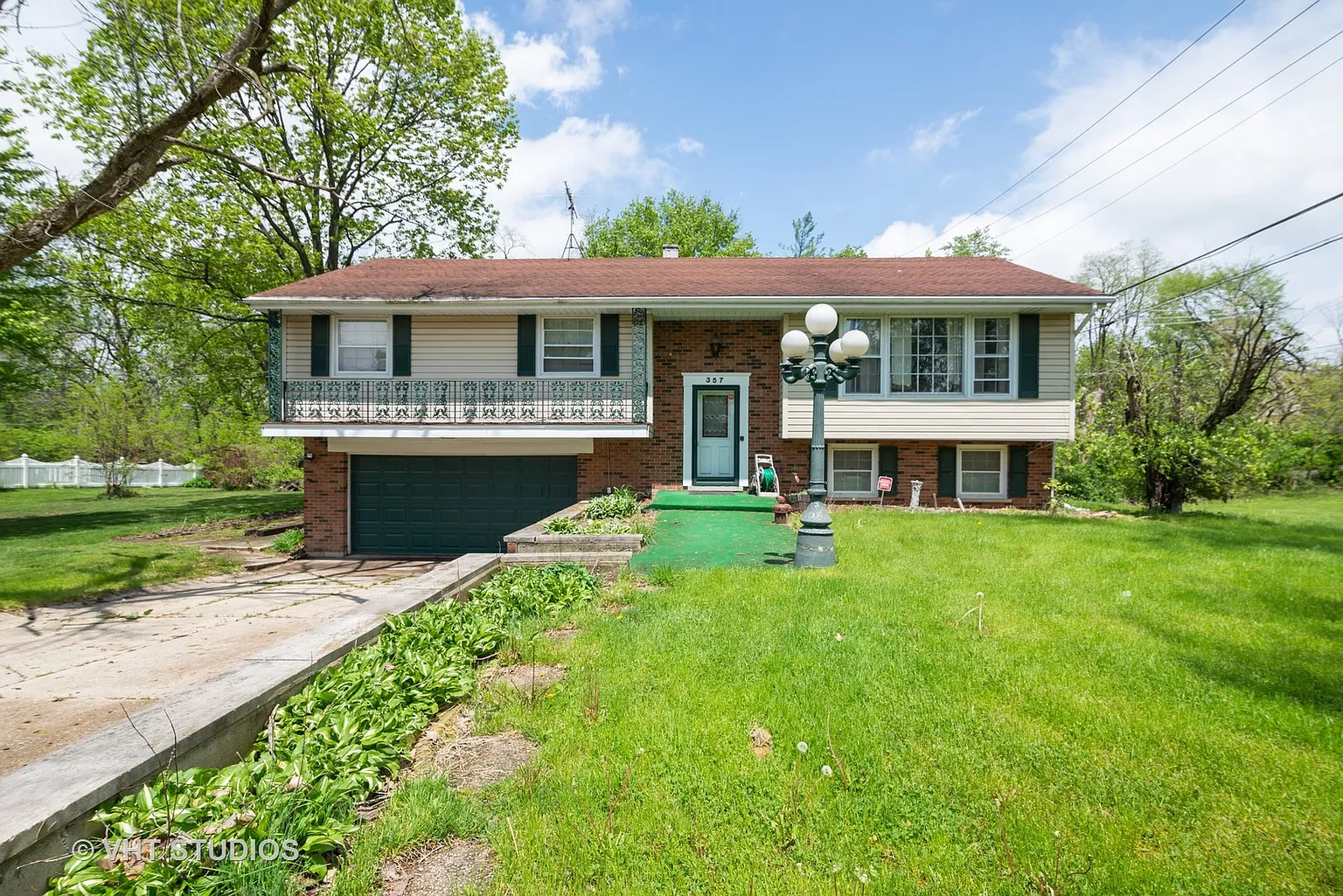 357 Surrey Ln photo 1