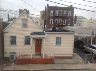 521 Schley Pl, West New York, NJ