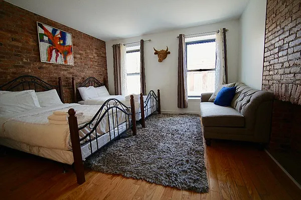 Rented by Pleasant Properties Real Estate LLC | media 3