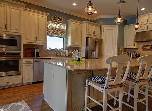 5th image of 8843 Vaccaro Ct