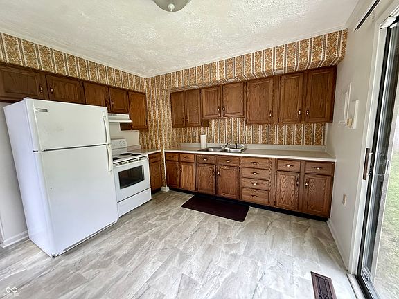 4th image of 4935 N Kitley Ave