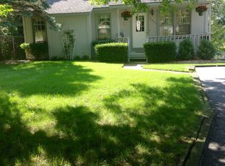 5623 Paradise St, Commerce Township, MI