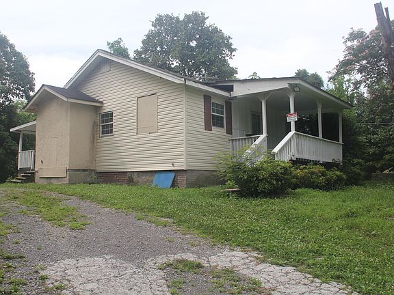 2nd image of 430 Hogan Cir