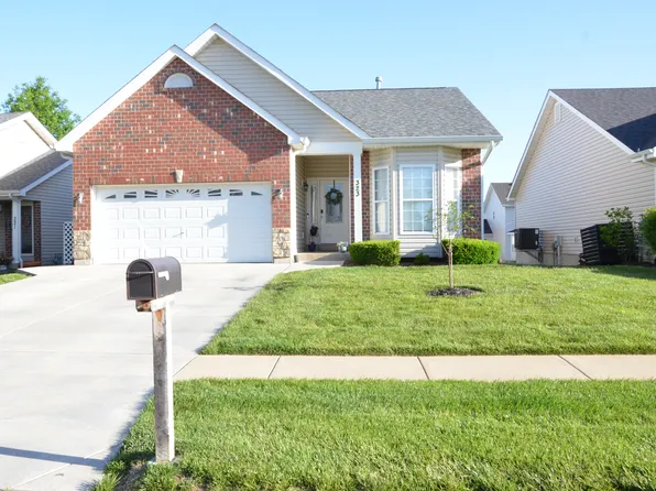 323 Stone Village Dr, Wentzville, MO 63385