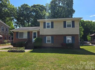1524 Pondella Dr, Charlotte, NC 28213
