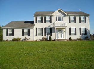 3 Running Brook Cir, Flemington, NJ 08822