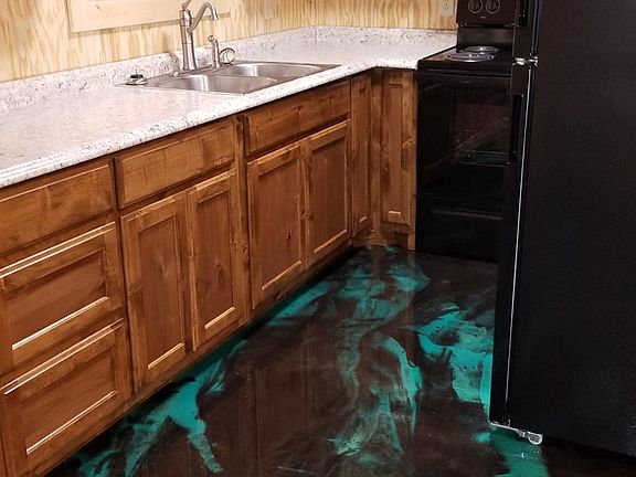 4th image of 245 Eli Ln Cabin 24
