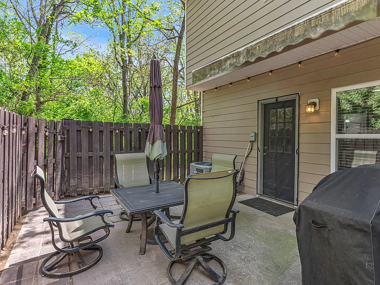 2045 Pinecrest Dr — Photo 16