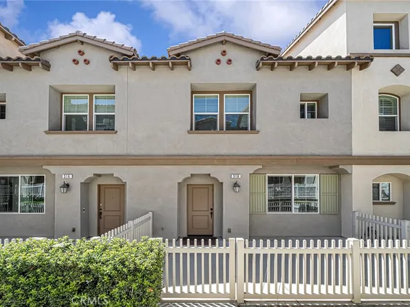 318 N Calvados Ave, Azusa, CA 91702