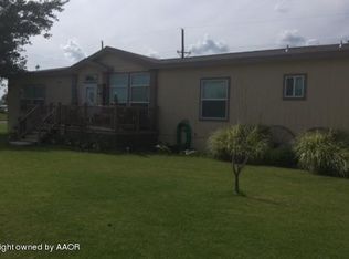 816 Maple Ave, White Deer, TX 79097