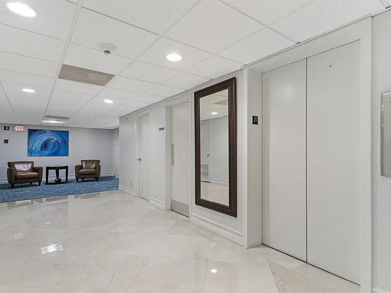 3900 Galt Ocean Dr #2114 — Photo 23