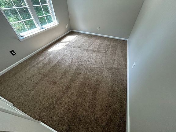 3rd image of 916 Charnell Dr APT 203