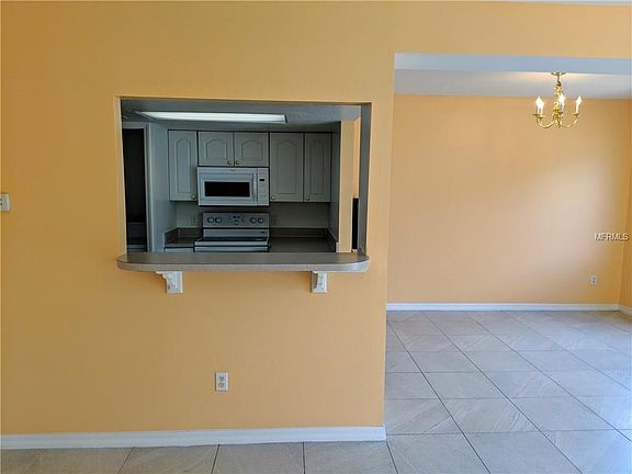 5th image of 659 Caribbean Dr