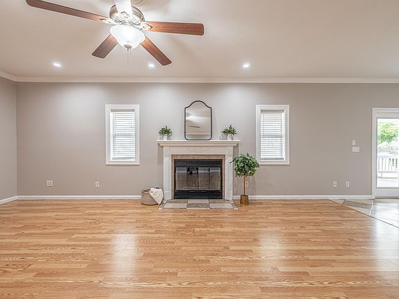 3rd image of 6530 Cypress Ave