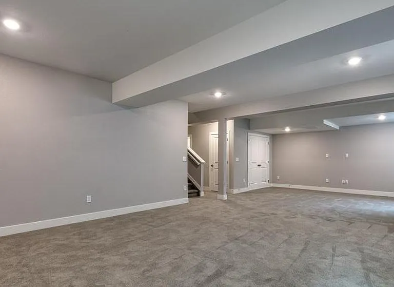 2256 Lombardy St — Photo 25