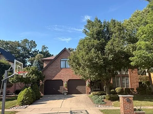 10810 Grandview Dr, Palos Park, IL 60464