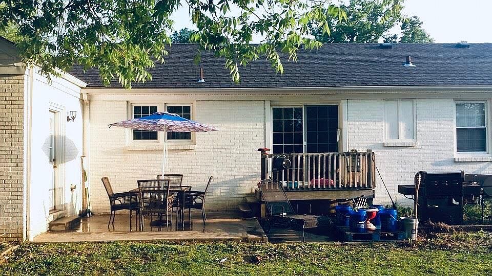 2nd image of 705 Greenwood Ave