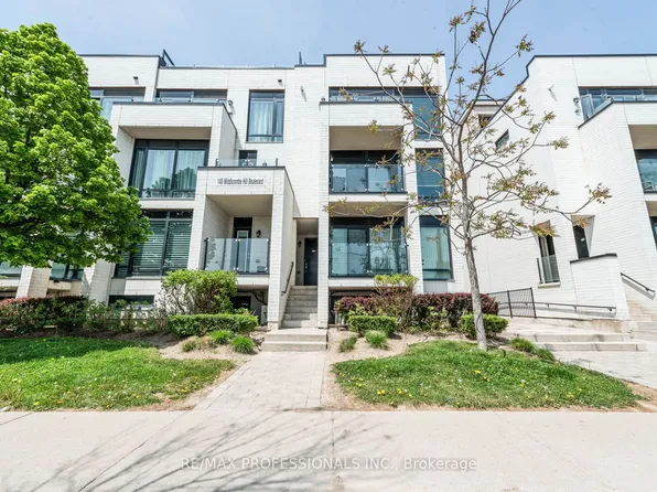 140 Widdicombe Hill Blvd #601, Toronto, ON M9R 0A9