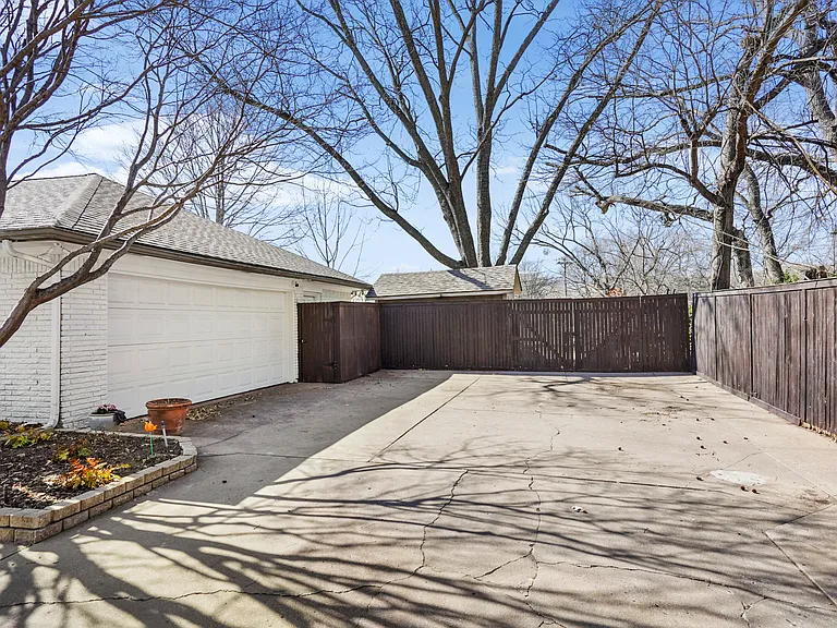 S Birmingham Ave — Photo 25