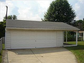 2nd image of 3850 W 212th St